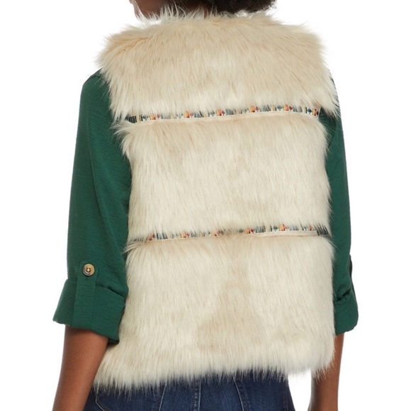 Faux Fur Southwestern Boho Vest • Ivory & Cream • Medium • NWT • New Directions - Picture 3 of 11